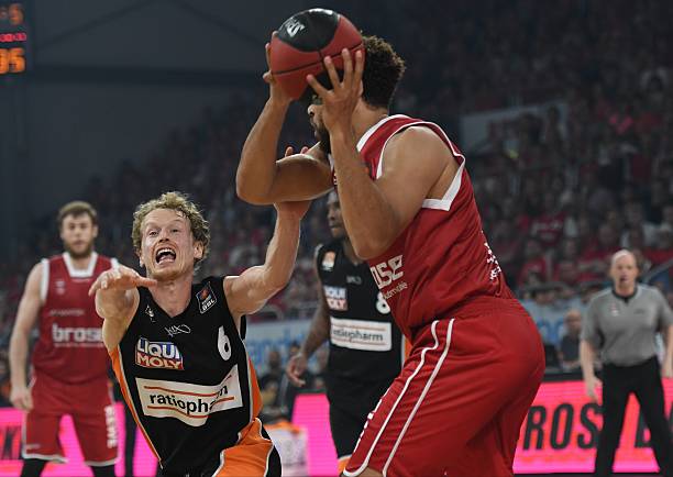 但随后范迪 但随后范迪