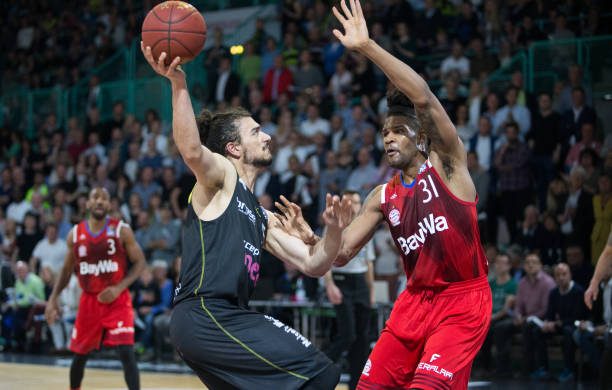 也象征着他 也象征着他