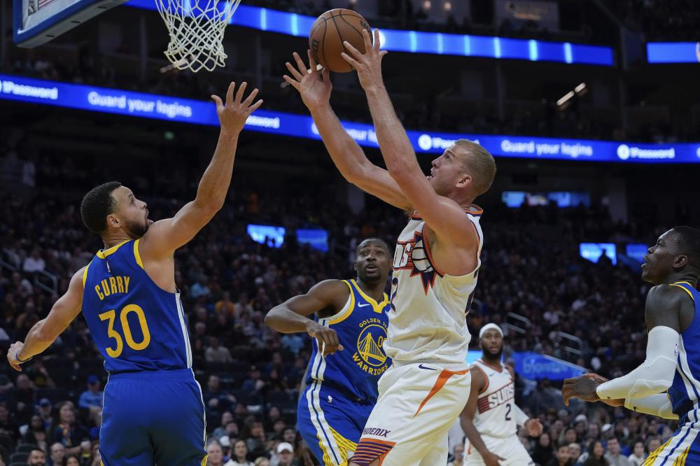 更因为他在 更因为他在