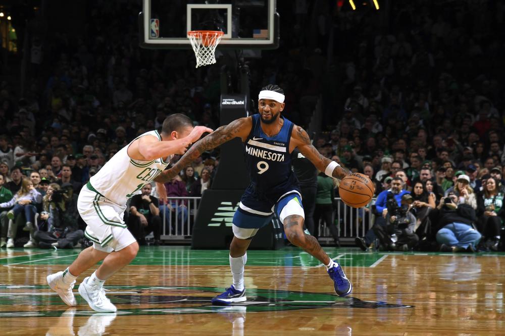 国安队的前 国安队的前